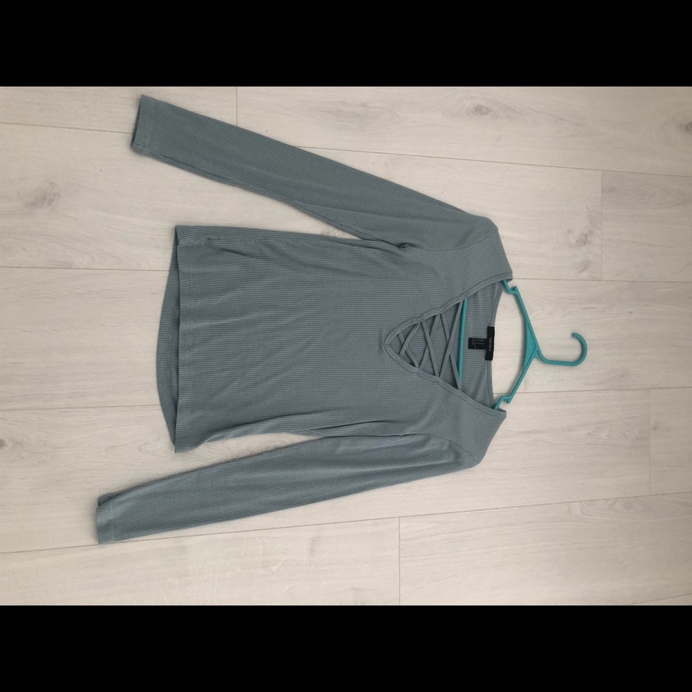 long sleeve cross cross top